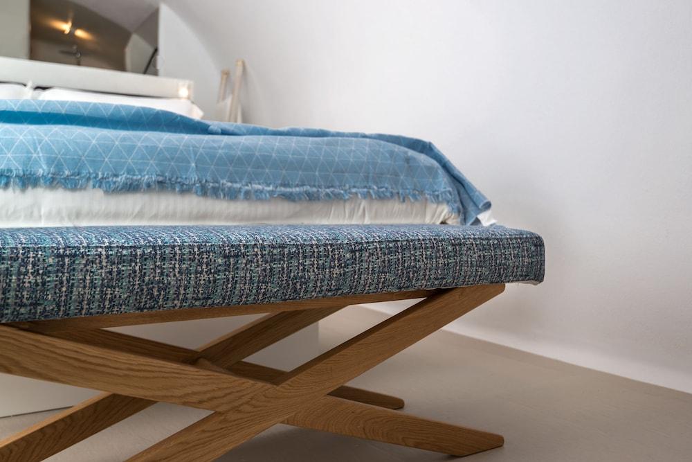 Nefeles Luxury Suites (Adults only) 2