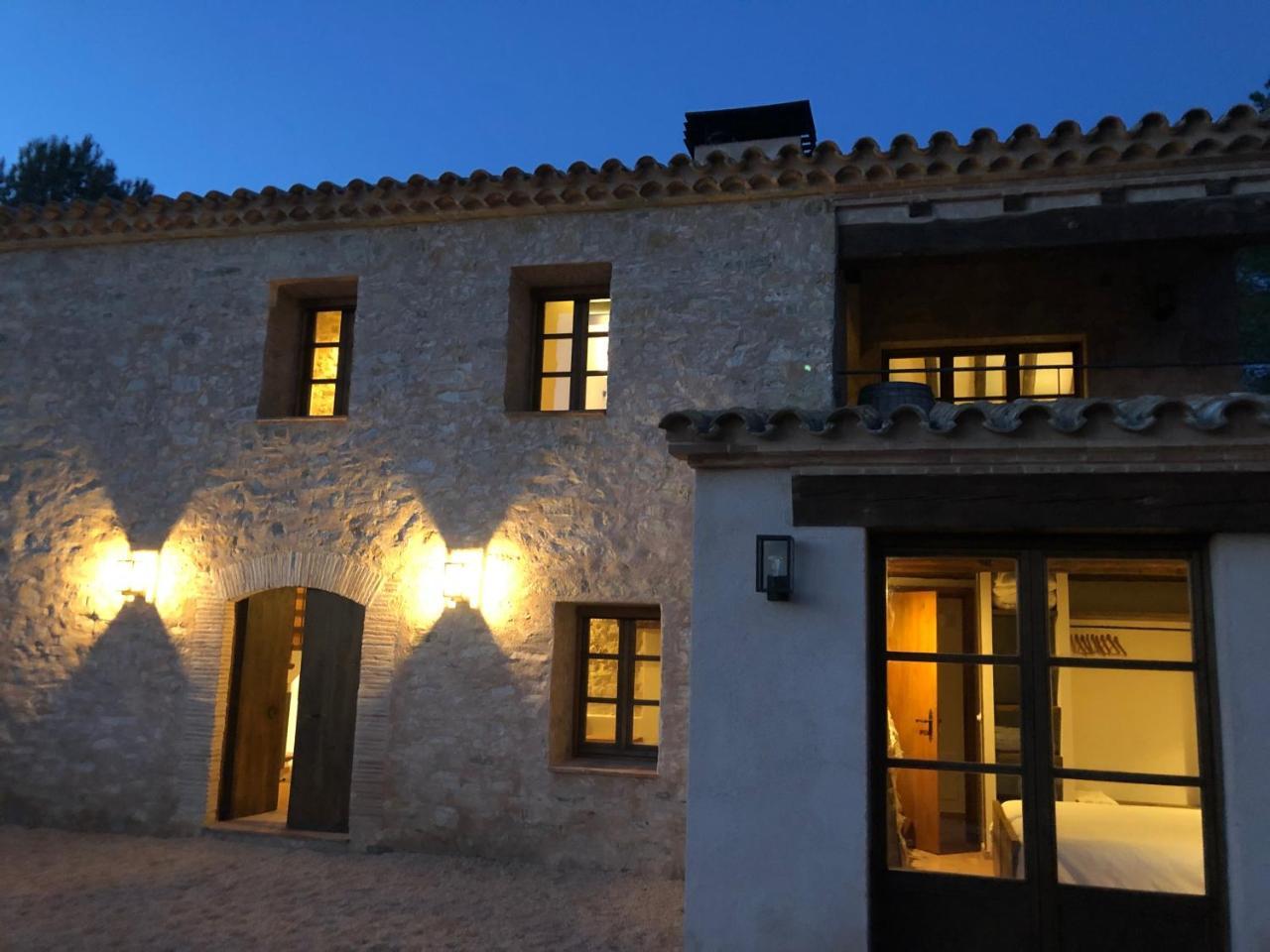 Cal Puig, Enoturismo Rural Entre Vinas Y Bosques