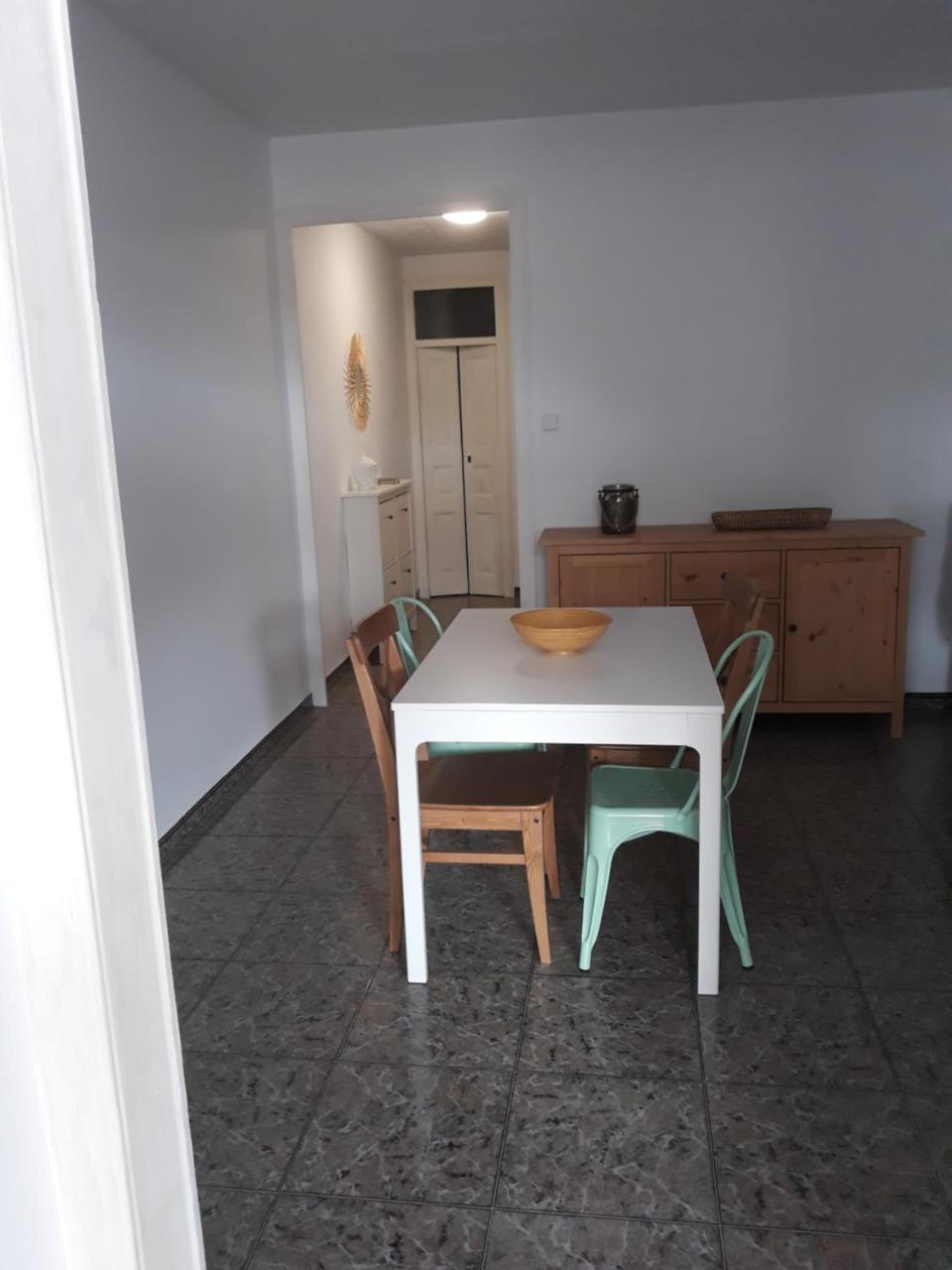 Casa Olivera- Apartament Al Passeig Font Vella