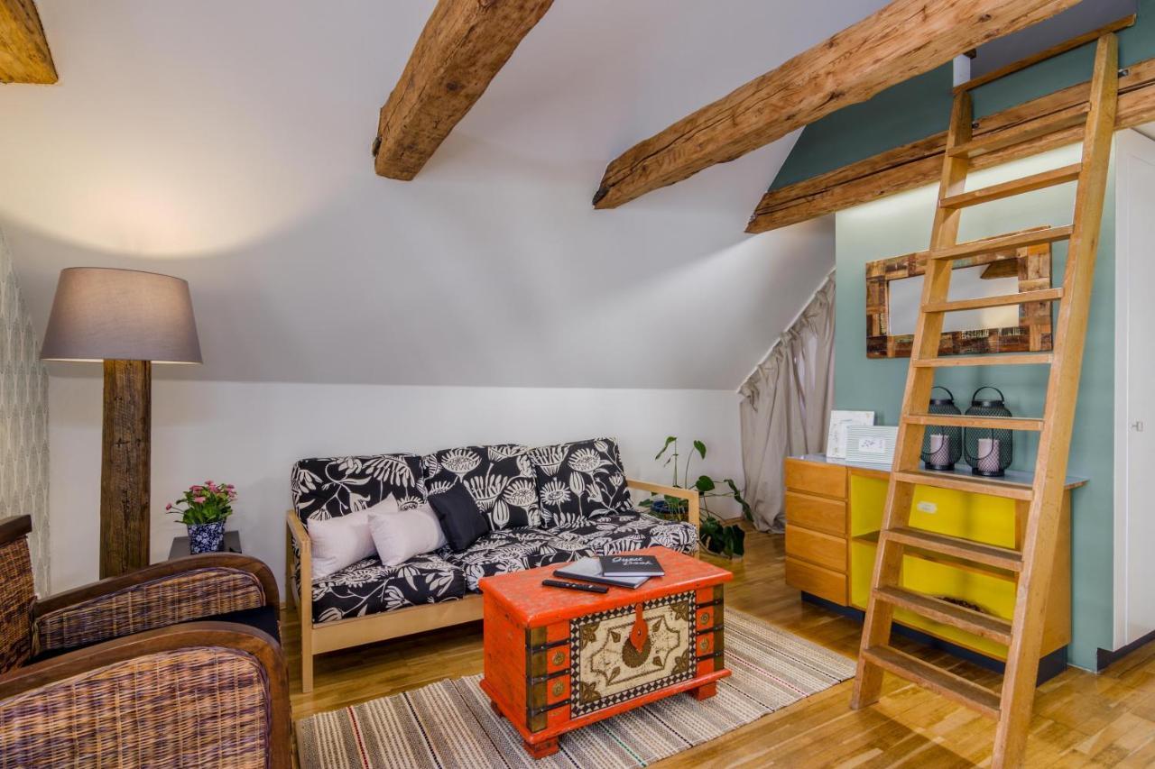 Charming Apt Old Town Prague by Michal&Friends