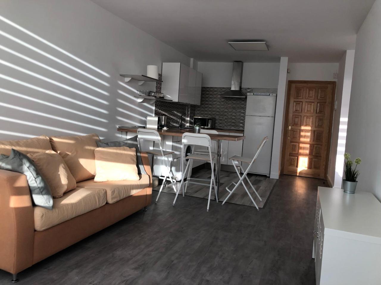 Tenerife Sur, Costa Del Silencio