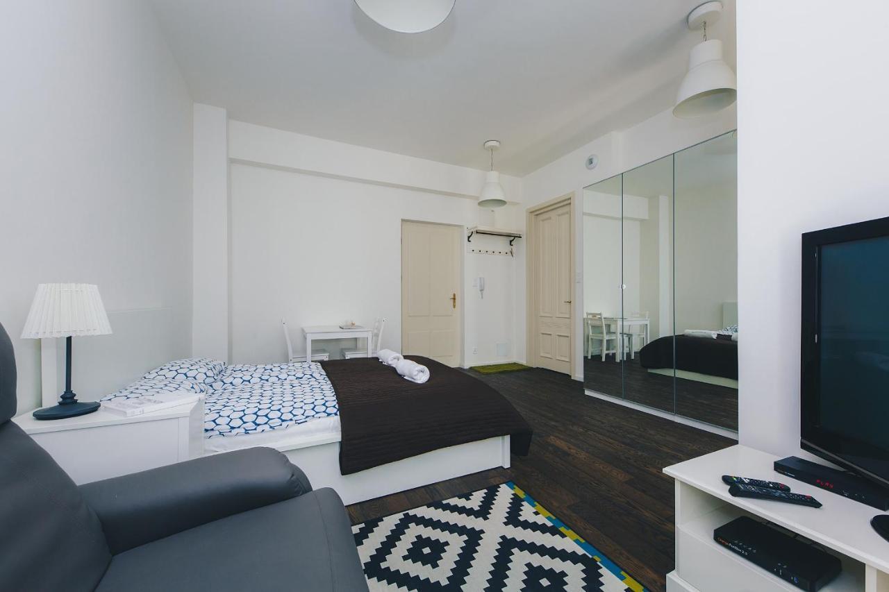 Shortstaypoland Noakowskiego (B30)