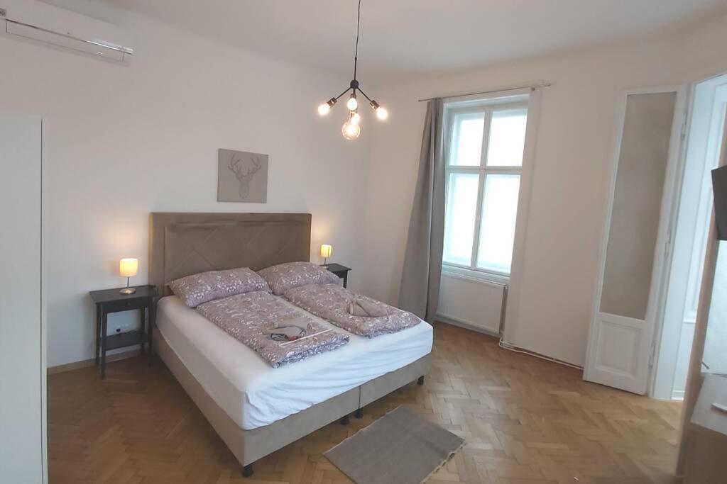 Lovely New 2 Bedroom Near Hannovamarkt