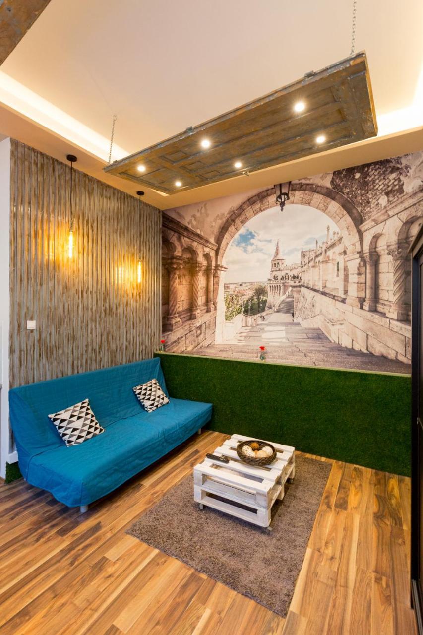 K10 B Kazinczy Apartment