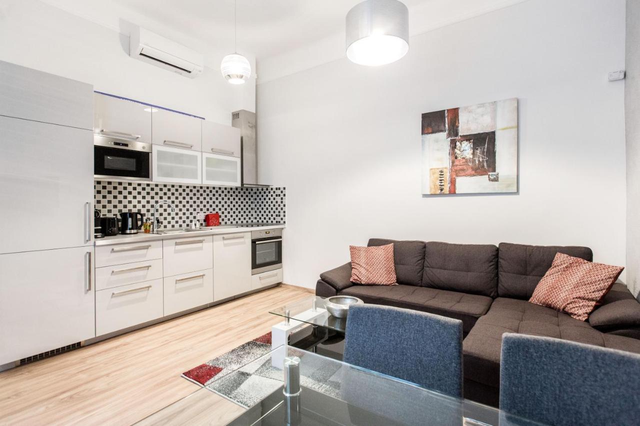 Quiet Nest in the Bustling Centre of Budapest (Adults Only)