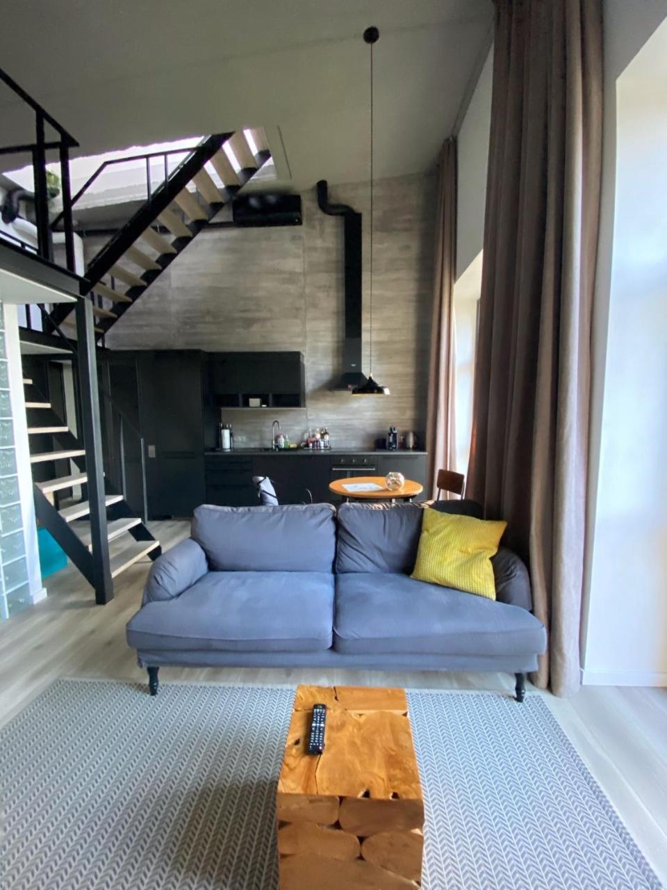 G - Owl Jazz -Modern Loft Type Apartment 18 with Big Roof Terrace And Free Private Parking