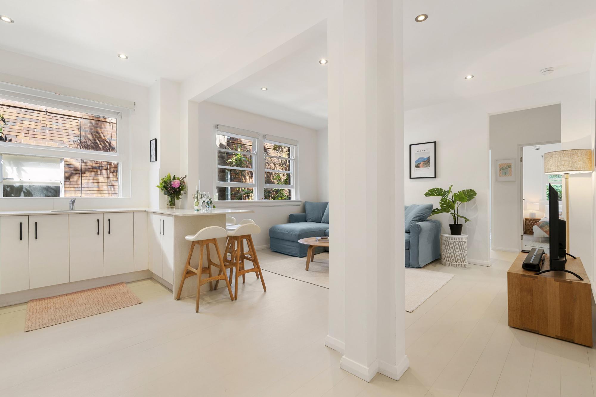 Bondi Breeze Apartment