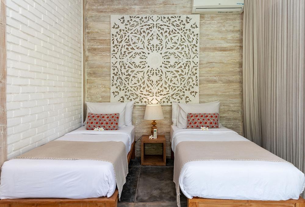 Peaceful 4 Bedrooms Private Pool Villas Rice Field View