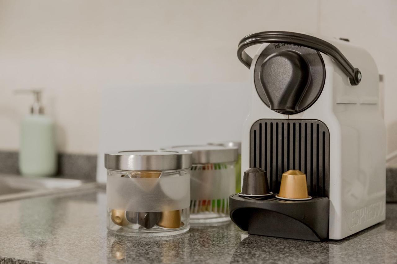 Sunny Bairro Alto & Chiado Apartment, by Timecooler 1