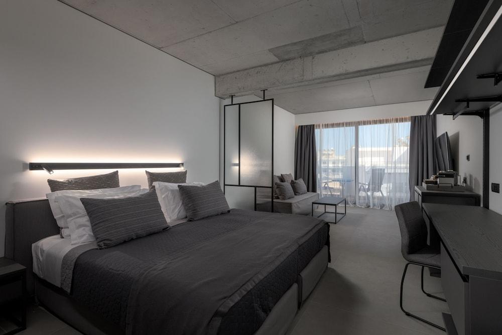 Essence Downtown Suites (Adults only)