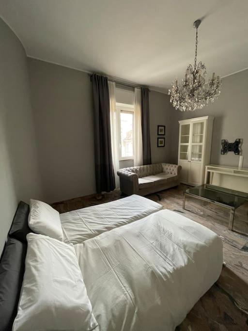 [Duomo Walking Distance]Modern Flat with Free Wifi 2