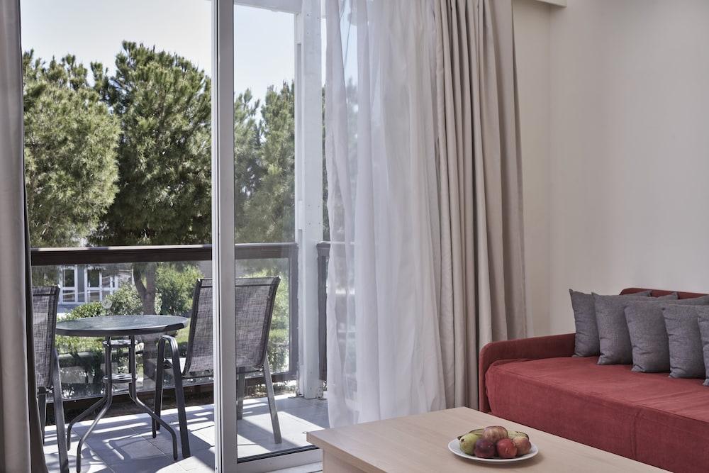 Labranda Kiotari Miraluna Resort