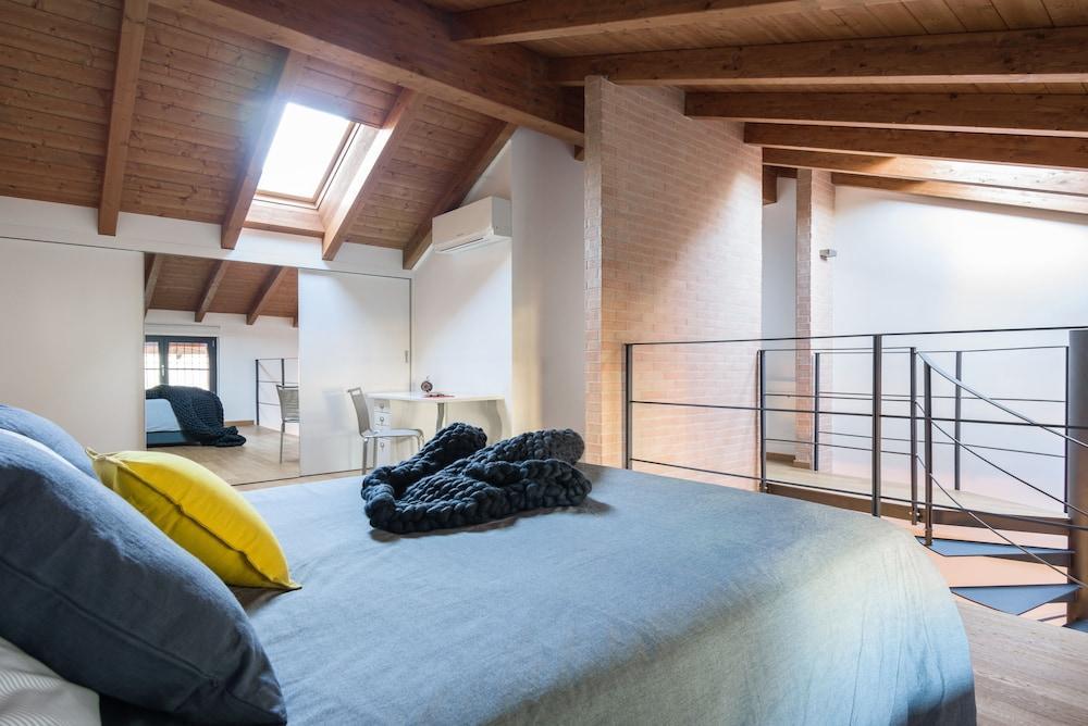 Home at Hotel - Ampola 1