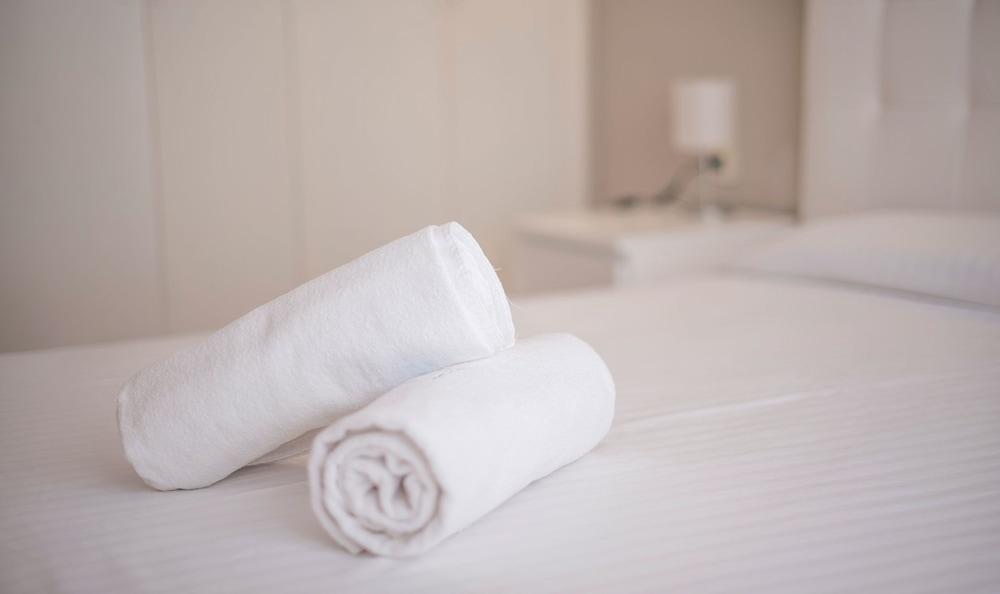 Apartamentos Montserrat 32 2