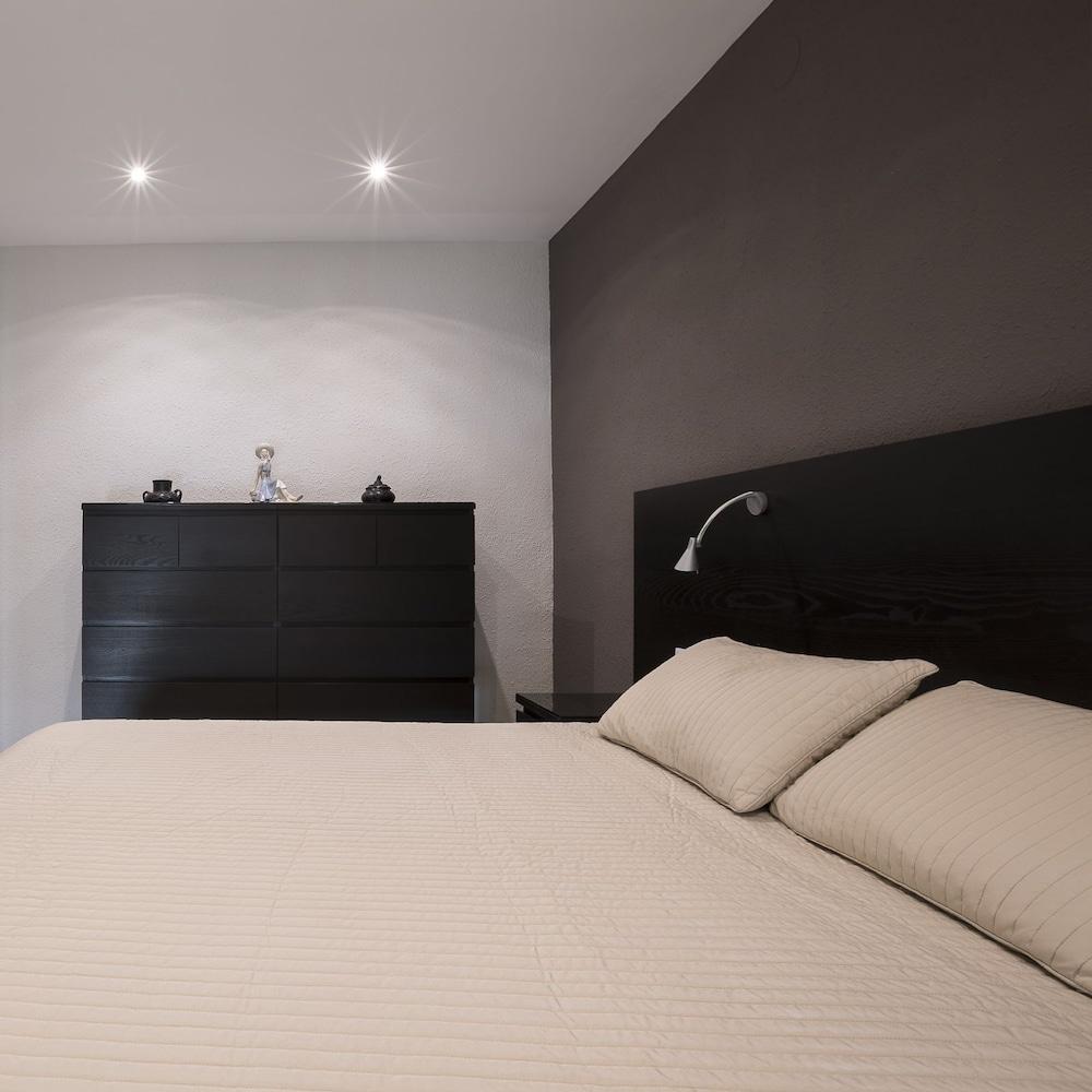 Apartamentos Montserrat 2