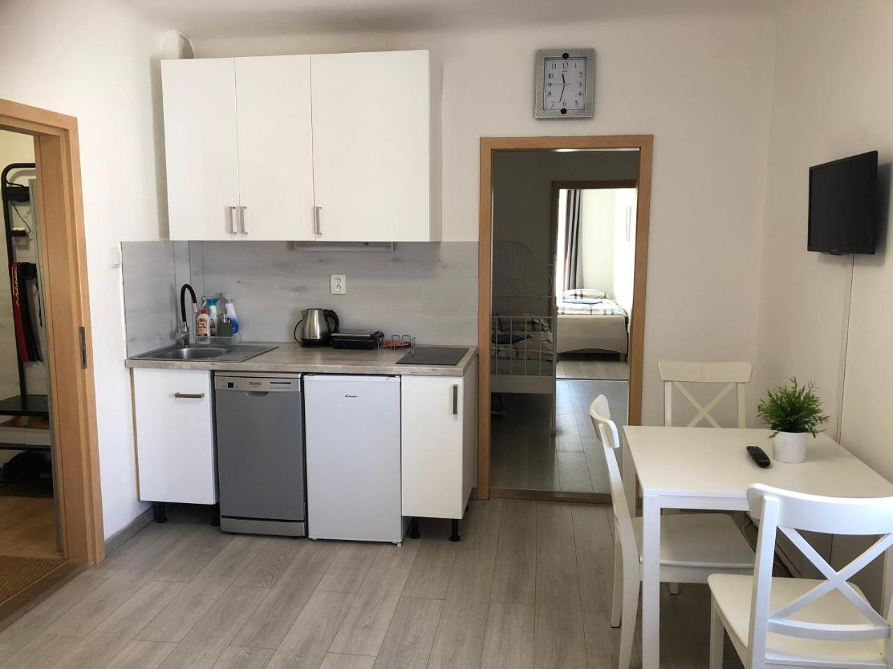 Apartment Happy 11 2