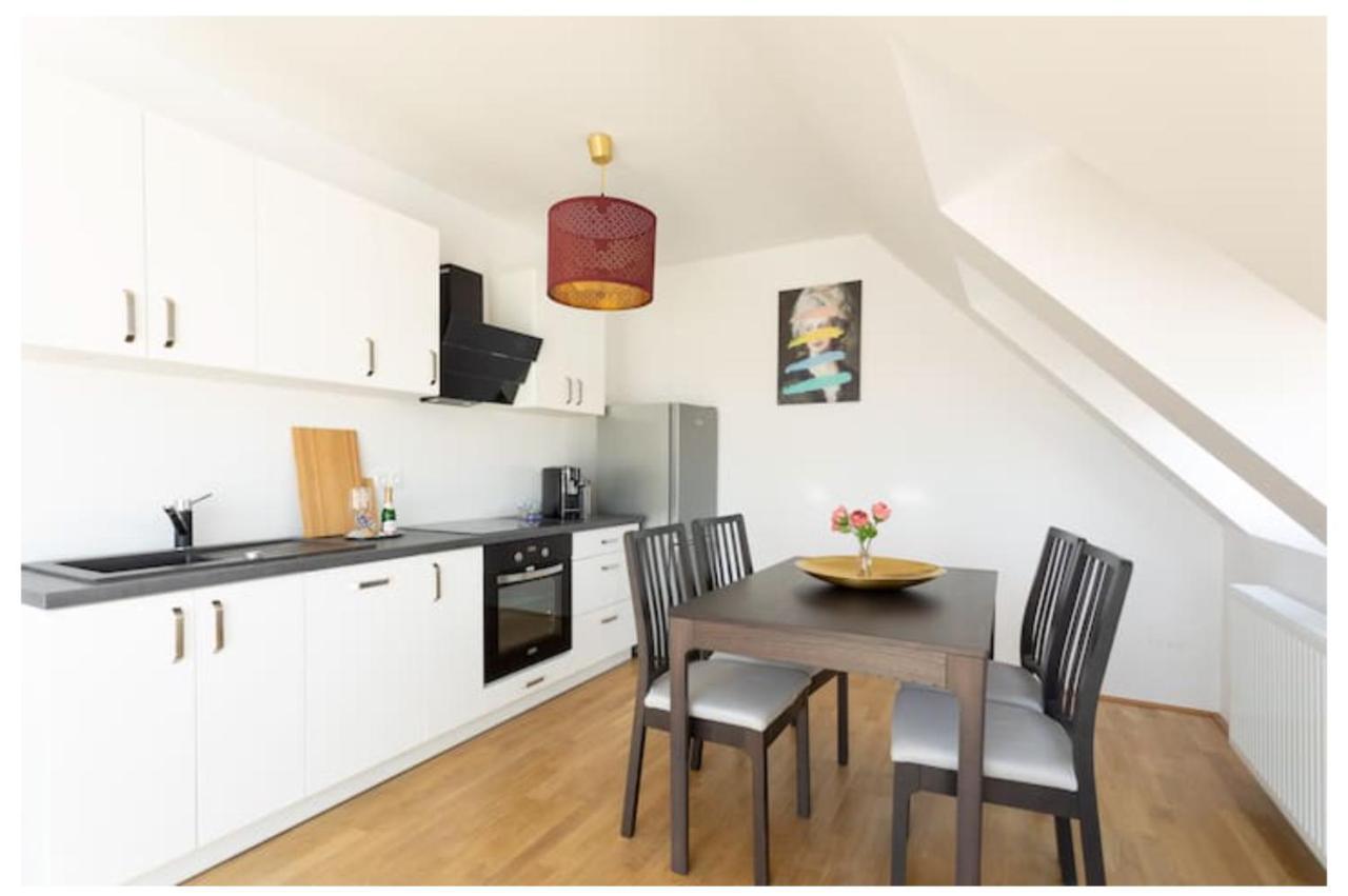 N45 · Penthouse Near Schoenbrunn. Amazing Terrasse! N45 2