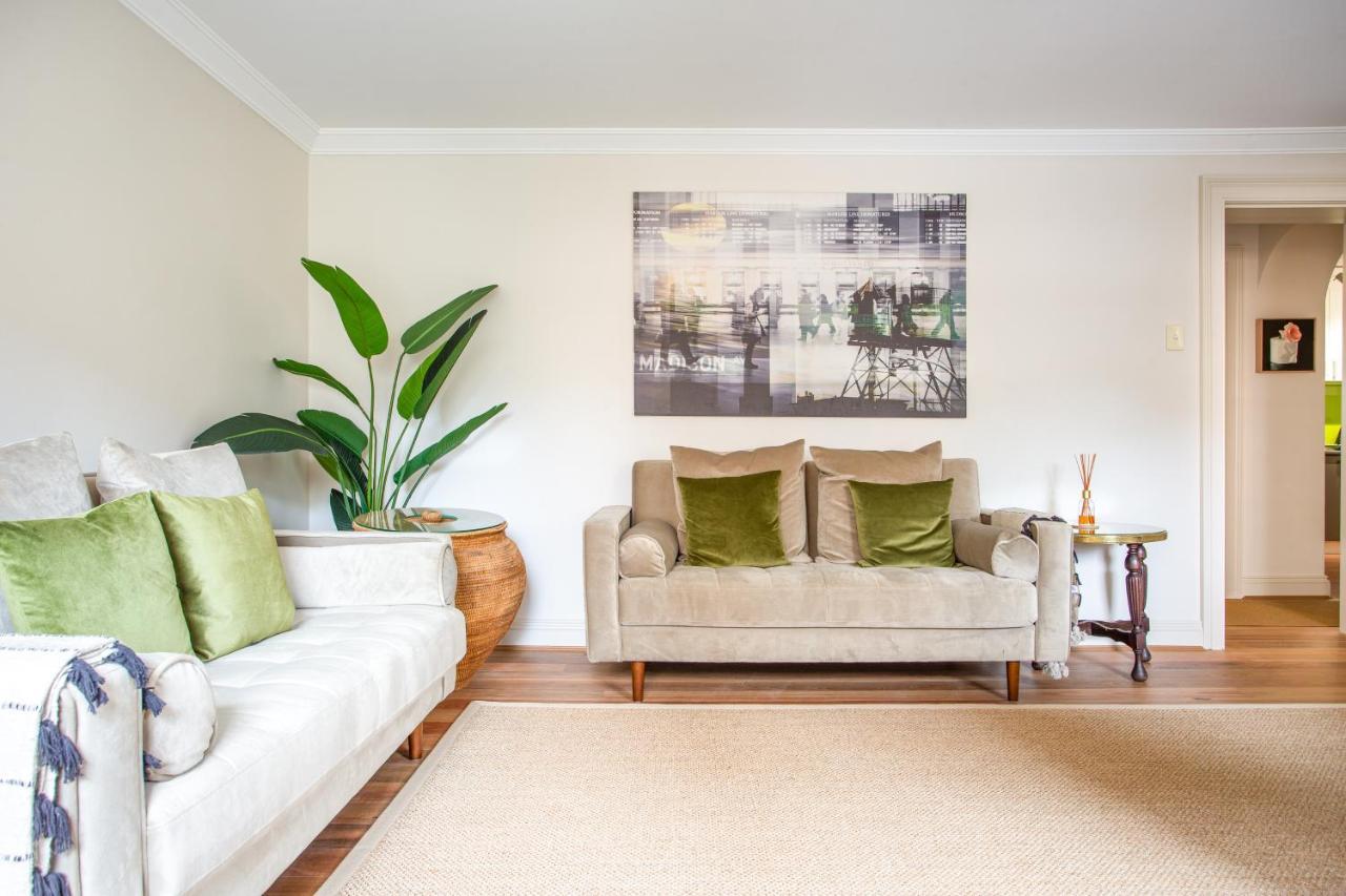 Historic Boutique Apartment Steps From Everything