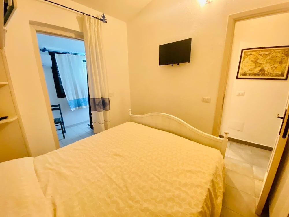 Villa Pavoncella Con Piscina 1