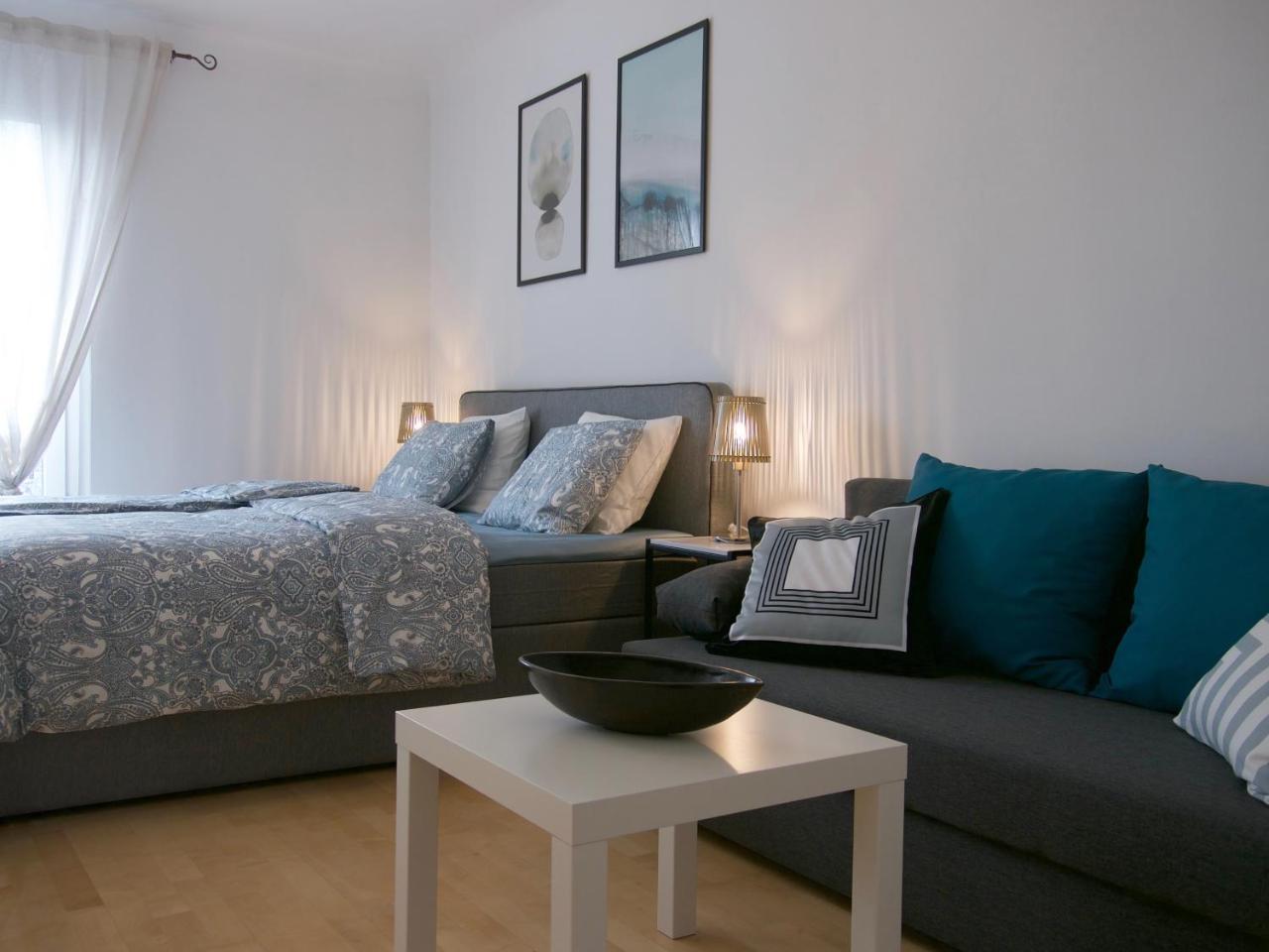 Spacious 2rooms in the Center 1