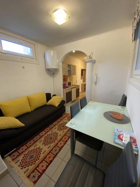 Holiday Apartment Next Danube Promenade 2