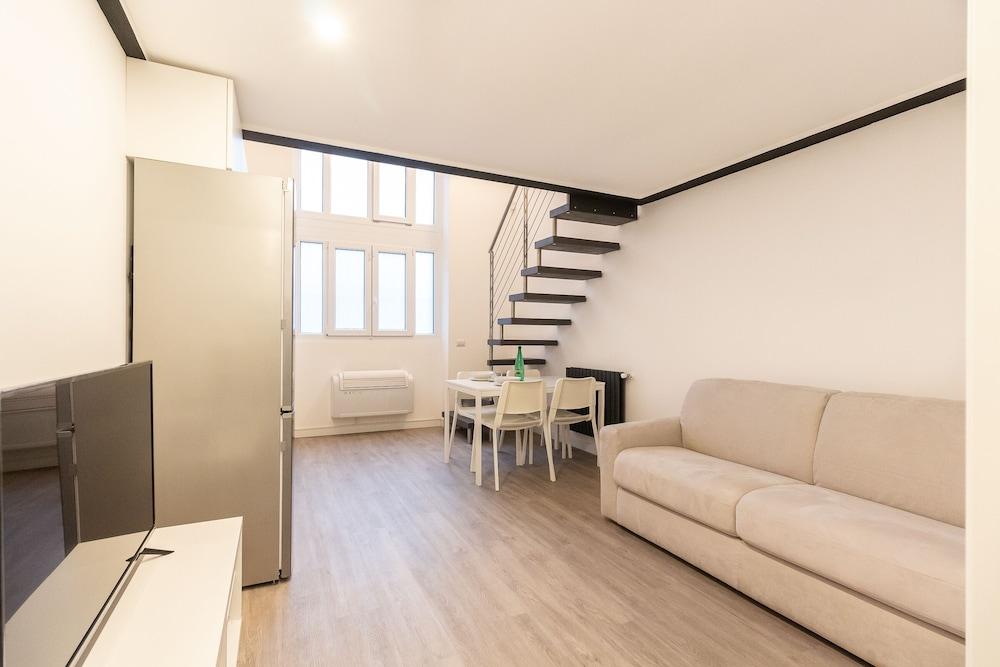 Alessia's Flat - Politecnico 2