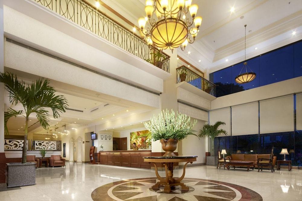 Singgasana Hotel Makassar 1