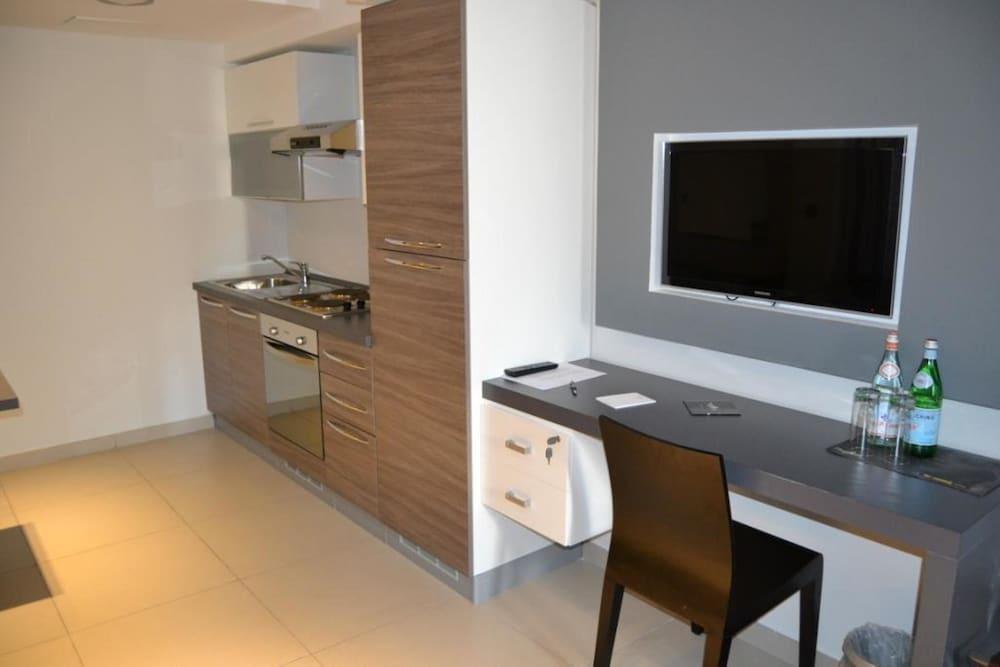 Pebbles Boutique Aparthotel 2