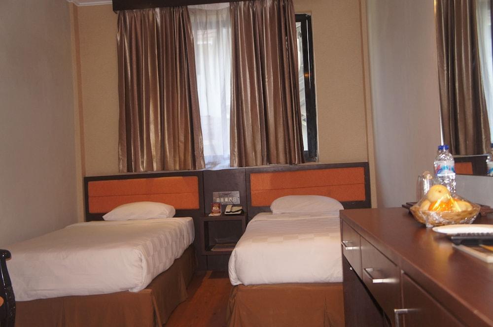 Grand Palace Hotel 2