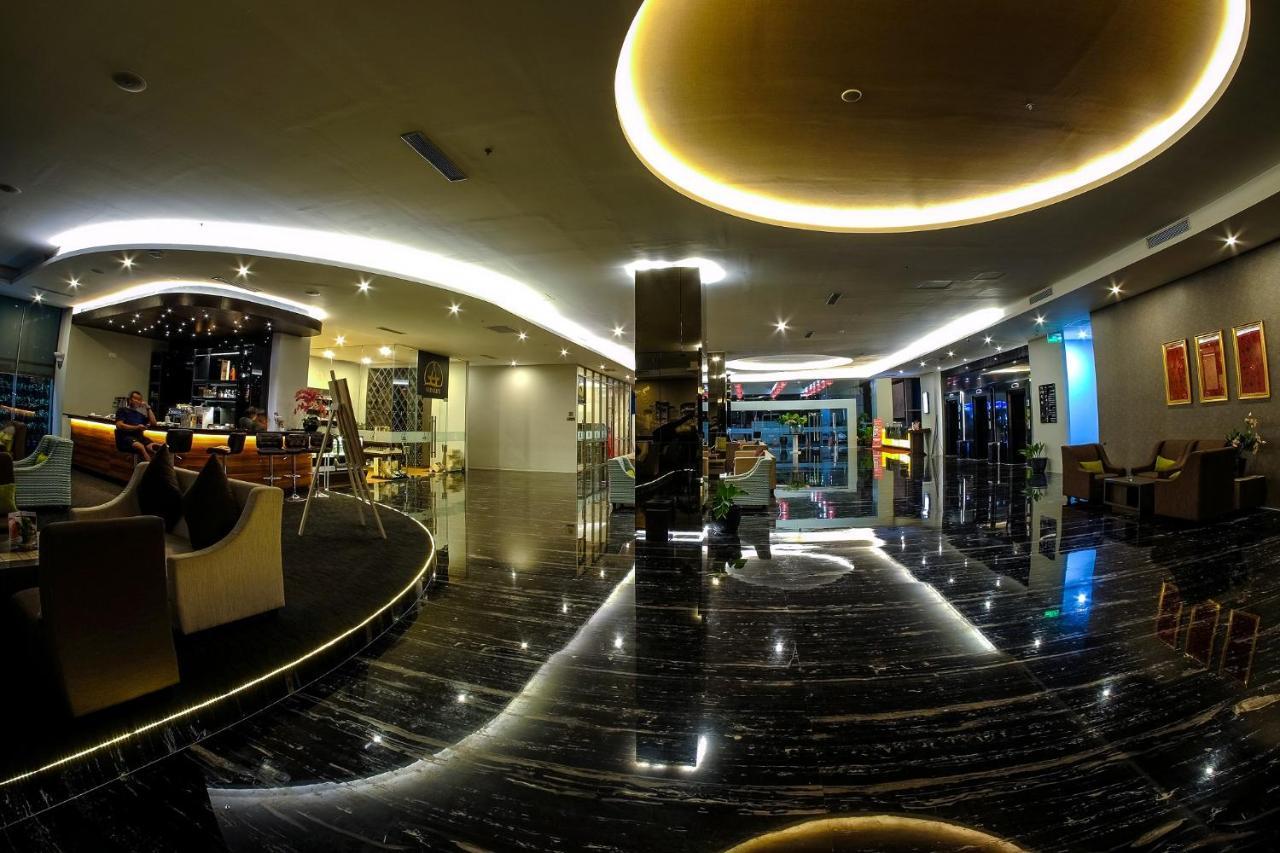 Platinum Balikpapan Hotel & Convention Hall