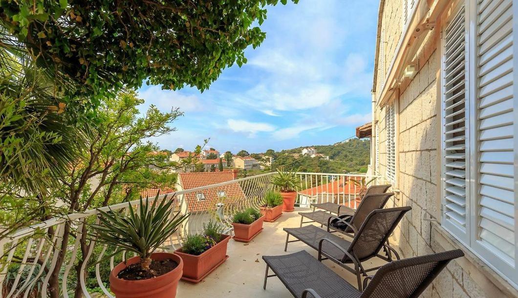 Ivana's Central Suites 2