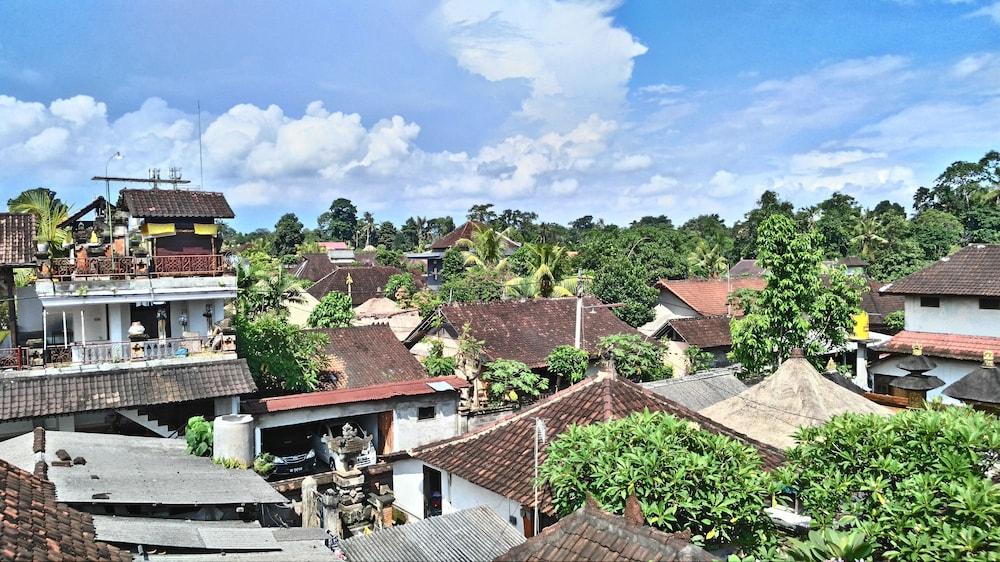 Nyoman Badri Homestay 2