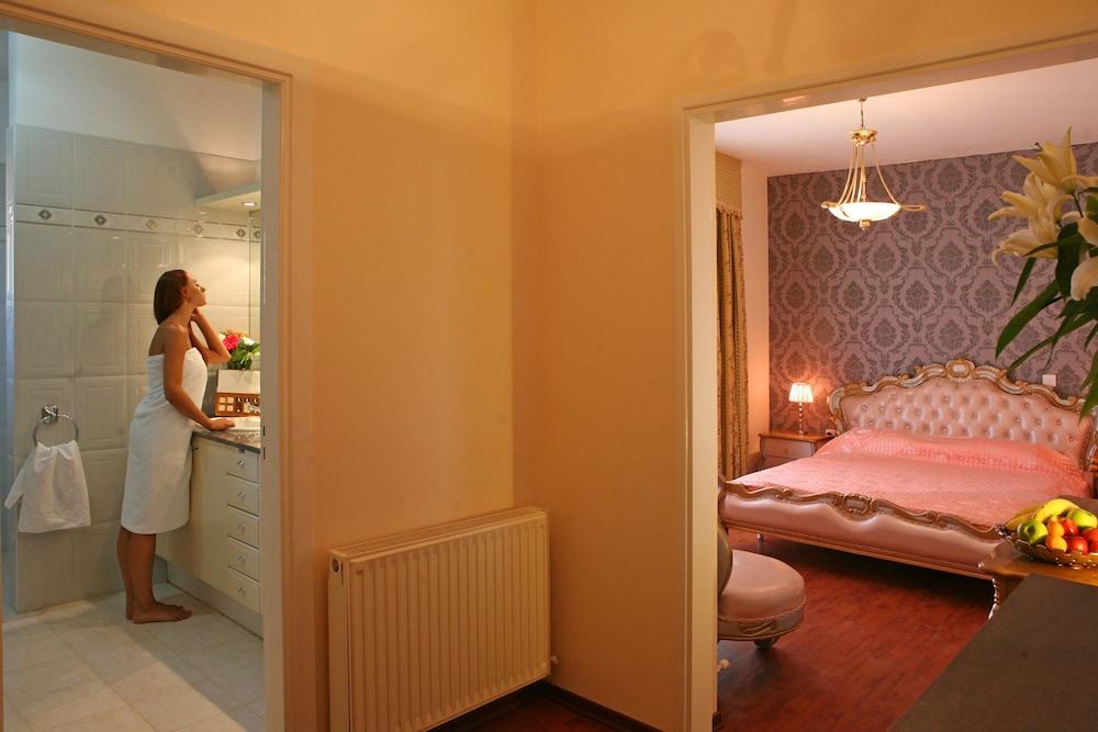 Saint Elena Boutique Hotel 2