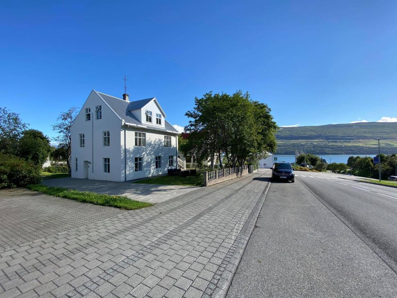 Akureyri Central Luxury House 2