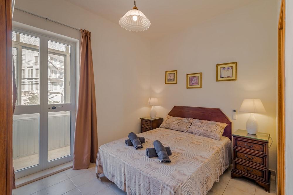 Bay View Apartment by Getaways Malta 1