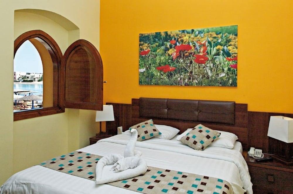 The Three Corners Rihana Resort