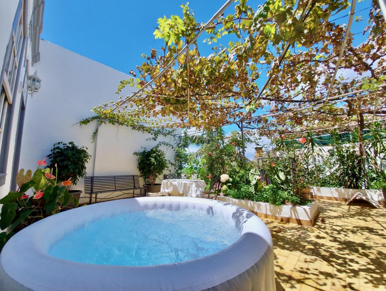 Emblematica Los Helechos 2