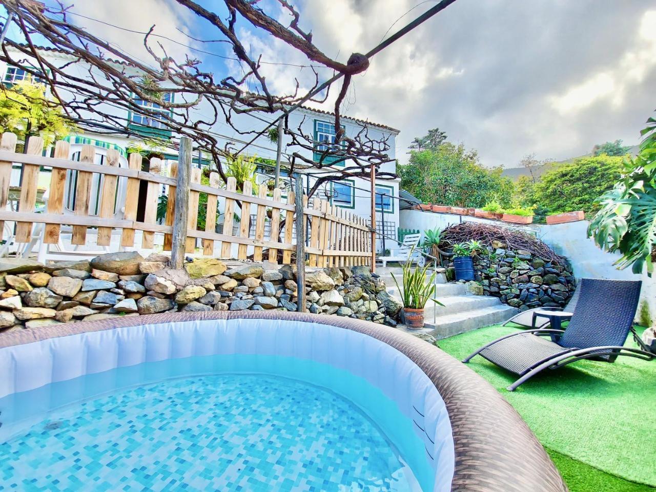 Emblematica Los Helechos 1