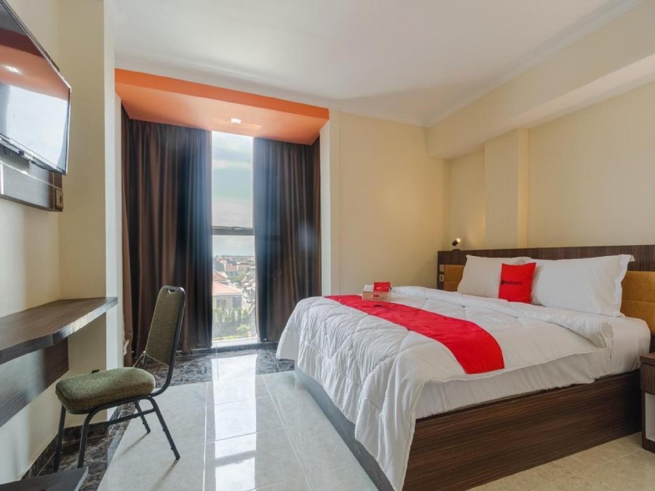 Hotel Rumah Indah by Reddoorz 1