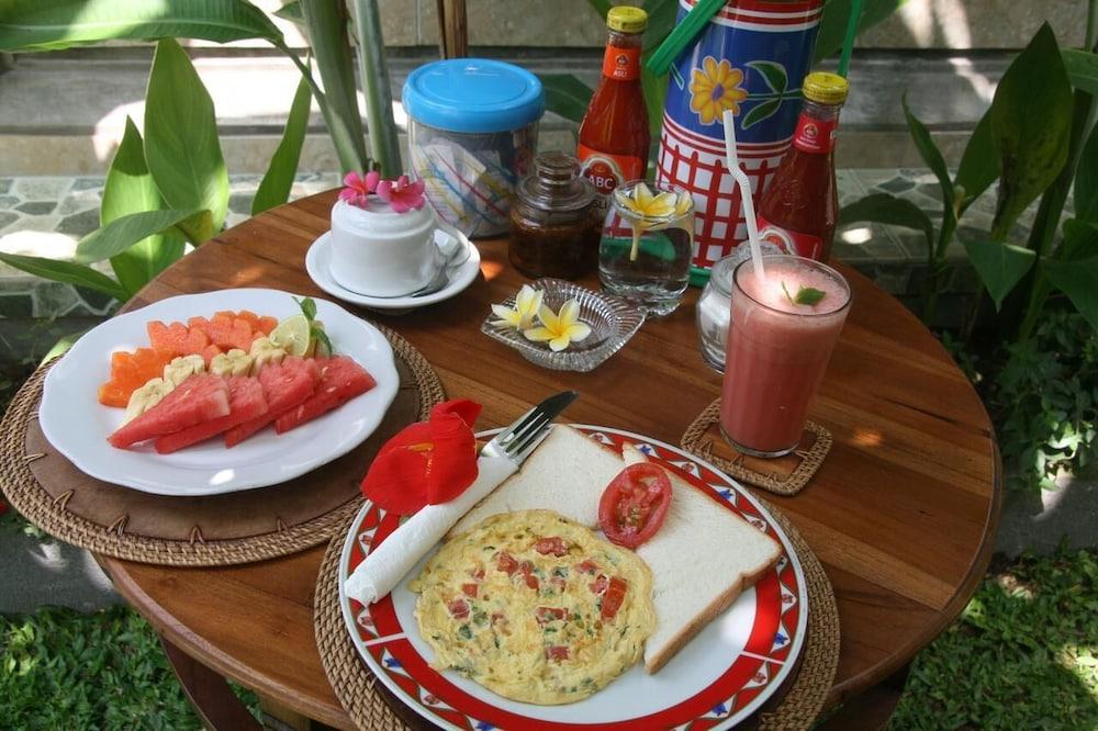 Ojeks Homestay (Adults only) 1