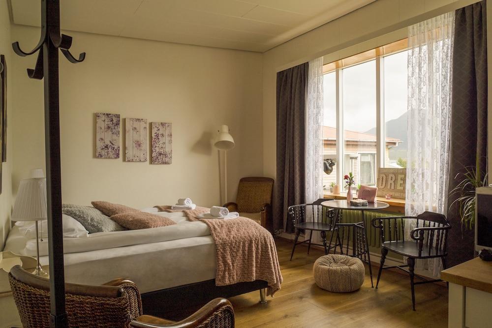 Private And Peaceful One Room Apartments