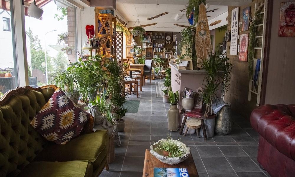 Private And Peaceful One Room Apartments 1