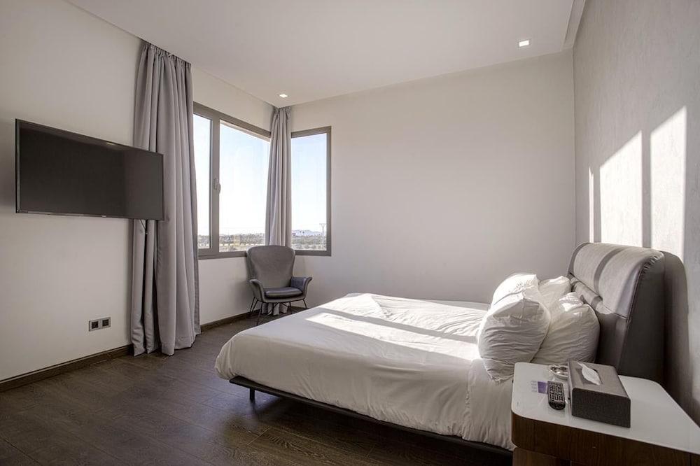 Villa Amara Oliver Palm Resort 1