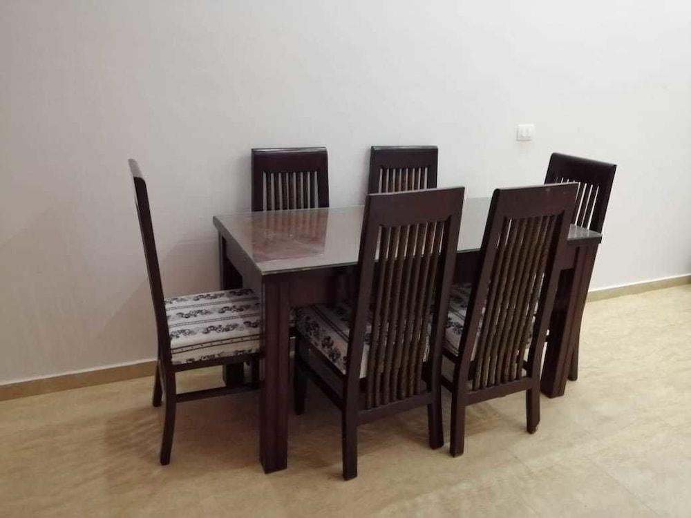 2 Bedrooms Apartment Pool & Sea View 2