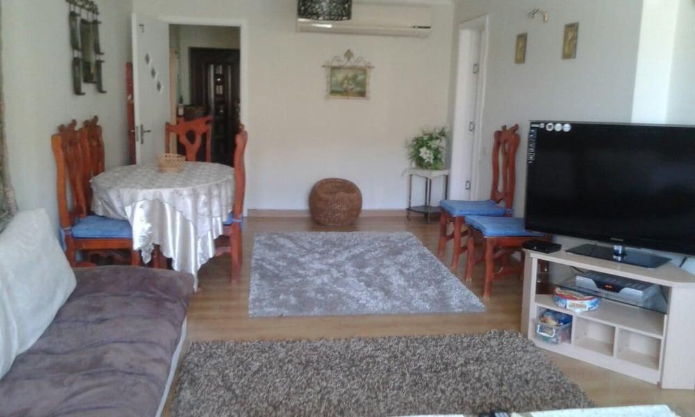 Sea Side Three Bedroom Apartment