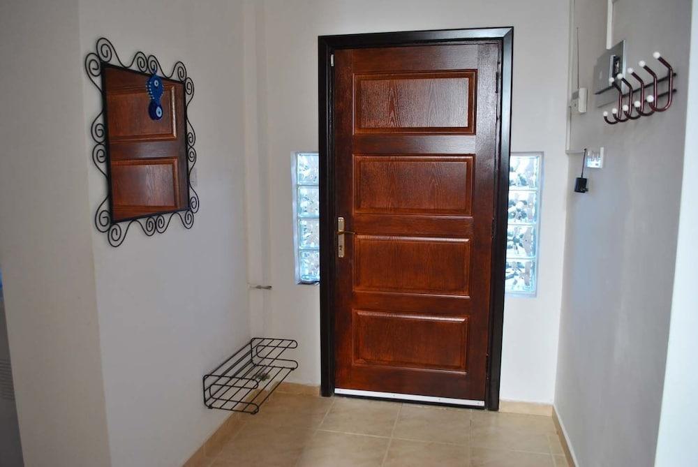 Villa Brooklands by Amy Villas 1