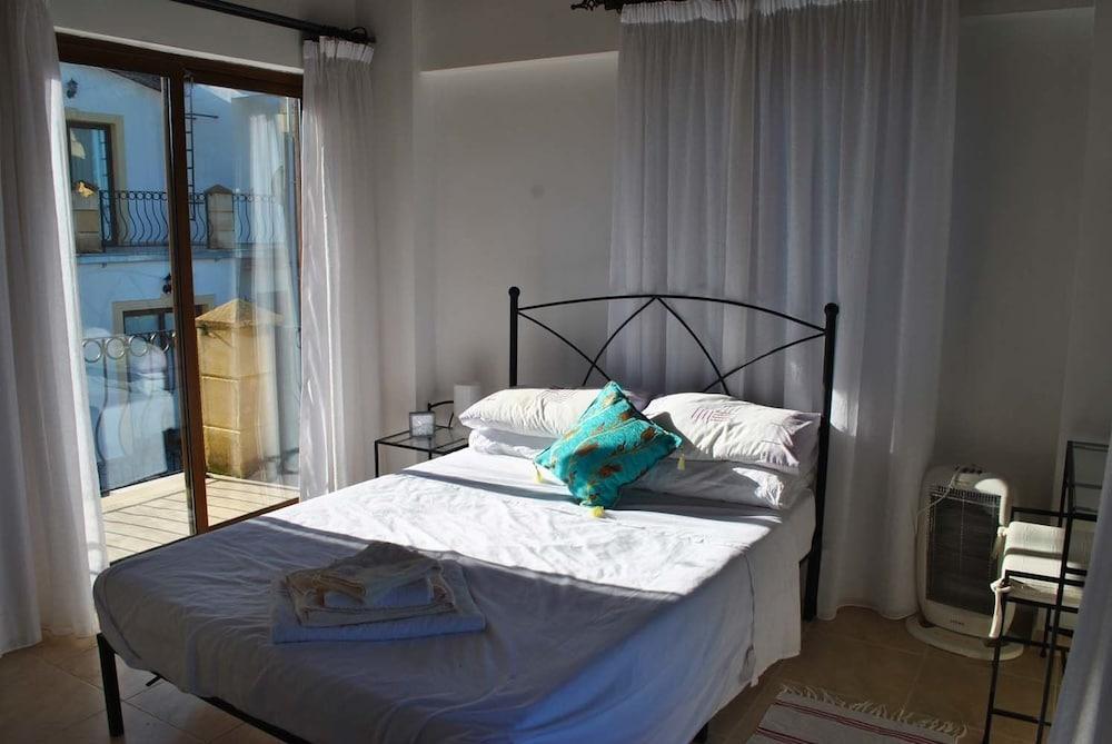 Villa Brooklands by Amy Villas 2