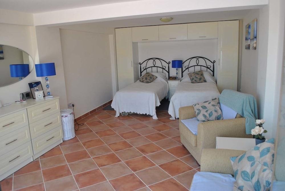 Villa Goodens by Amy Villas 1