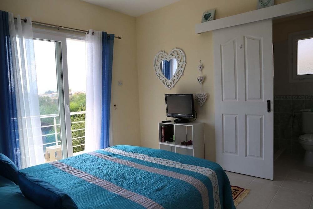 Villa Sardunya Sunset by Amy Villas 1