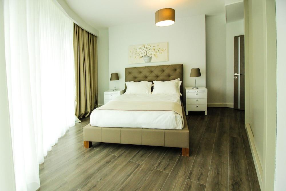 Carrington Gold Tower